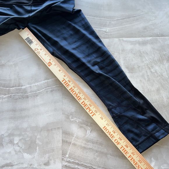 Lululemon Women's 4 Run Inspire Crop 2 Full On Luxtreme MeshGood Vibes Deep Navy - Picture 11 of 11